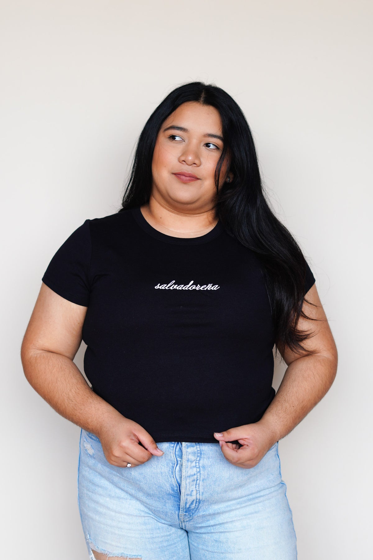 'Salvadoreña' Black Rib Baby Tee