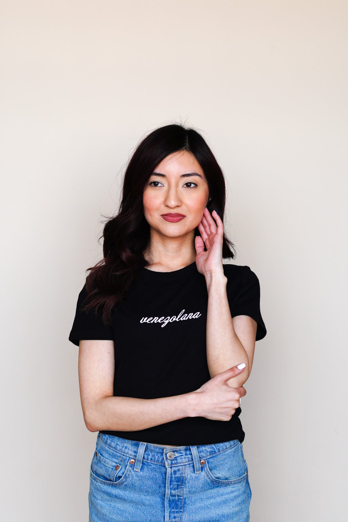 'Venezolana' Black Rib Baby Tee