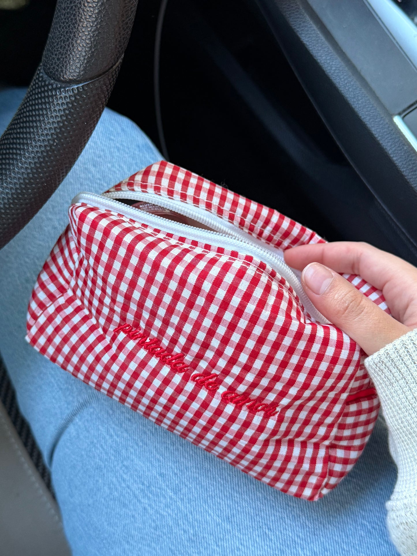 'Pintada De Amor' Pouch