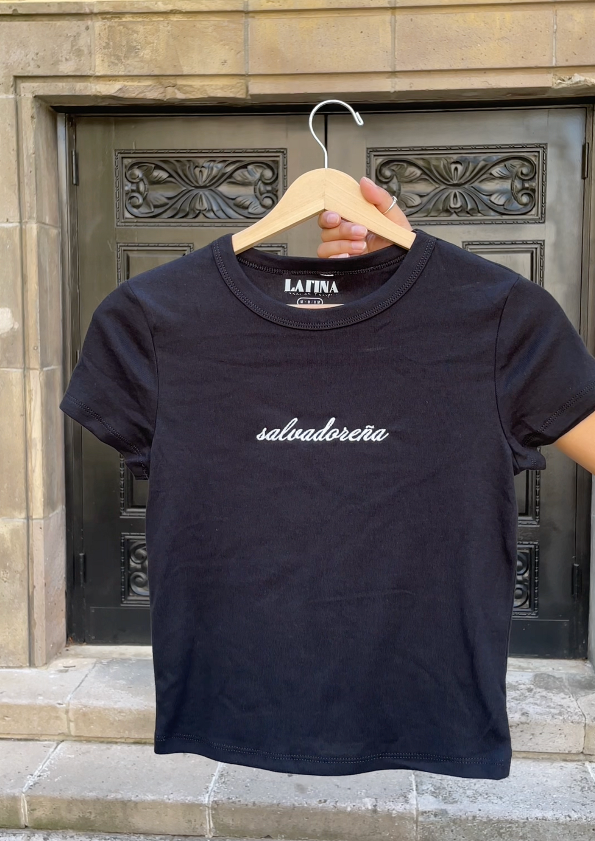 'Salvadoreña' Black Rib Baby Tee