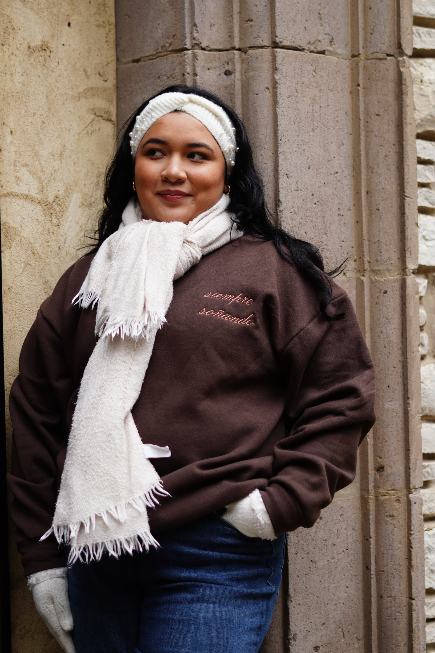 'Siempre Soñando' Embroidered Brown Crewneck