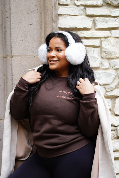 'Siempre Soñando' Embroidered Brown Crewneck