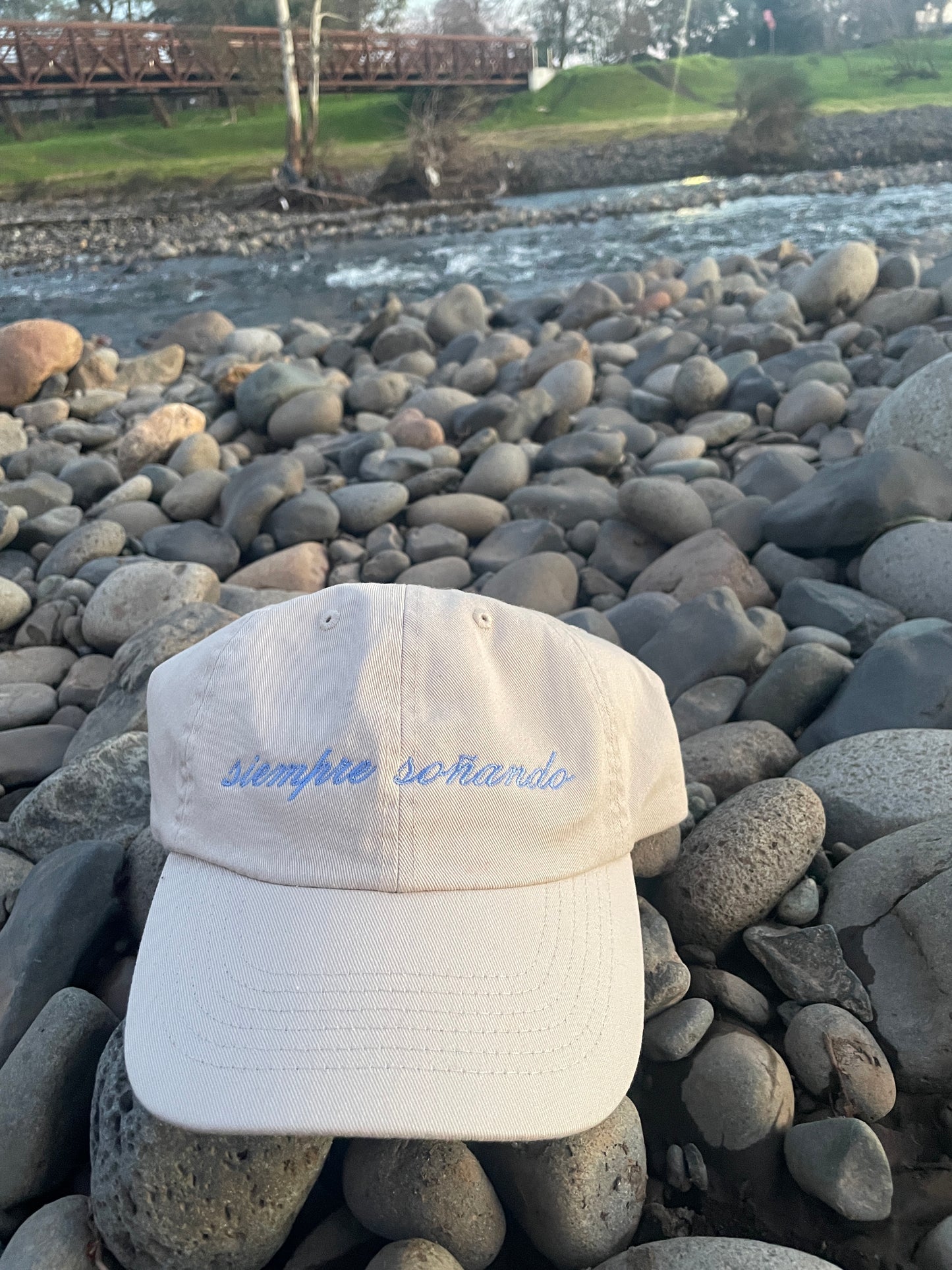 'Siempre Soñando' Ivory Hat