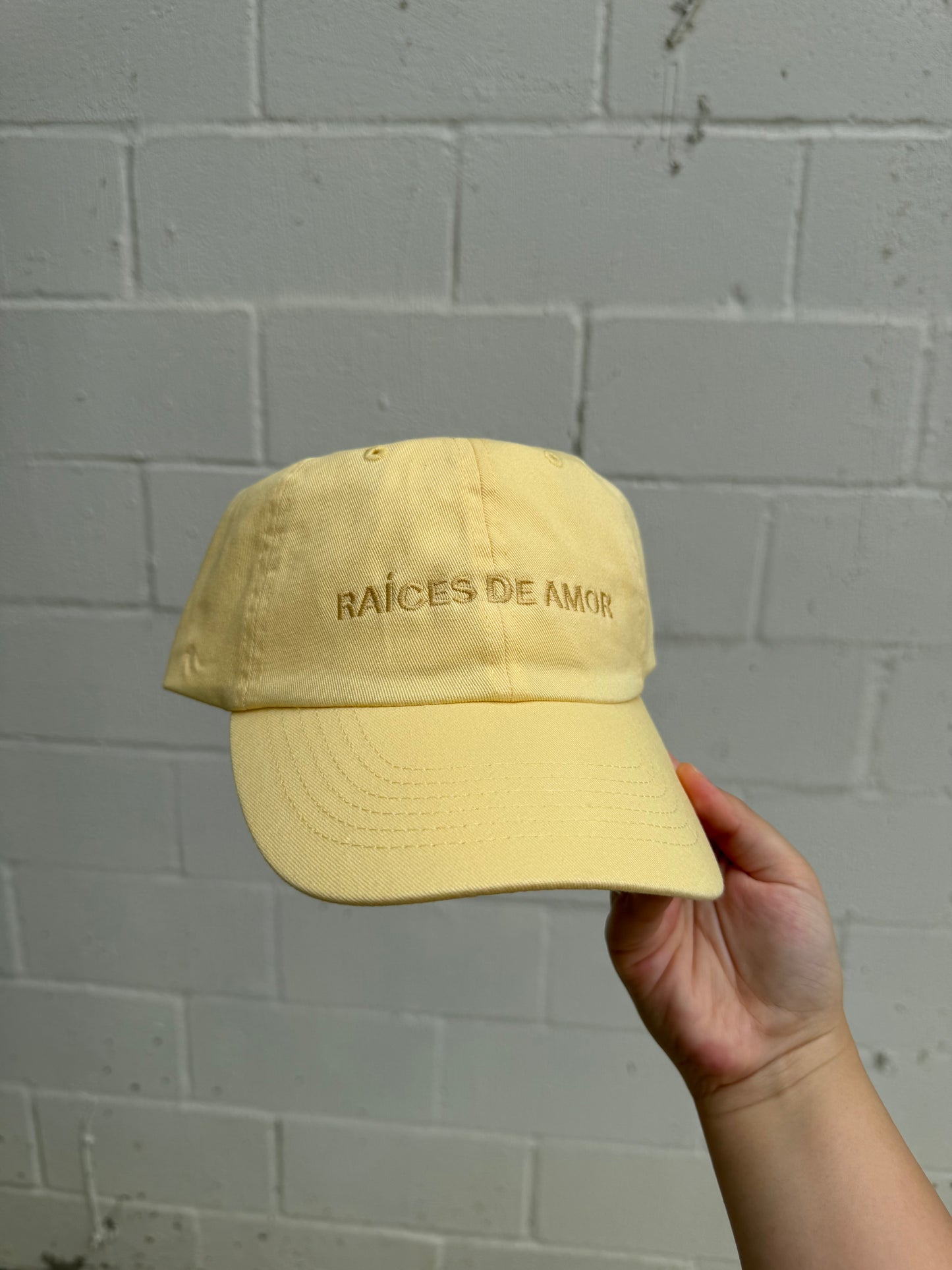 'Raíces De Amor' Pastel Yellow Hat
