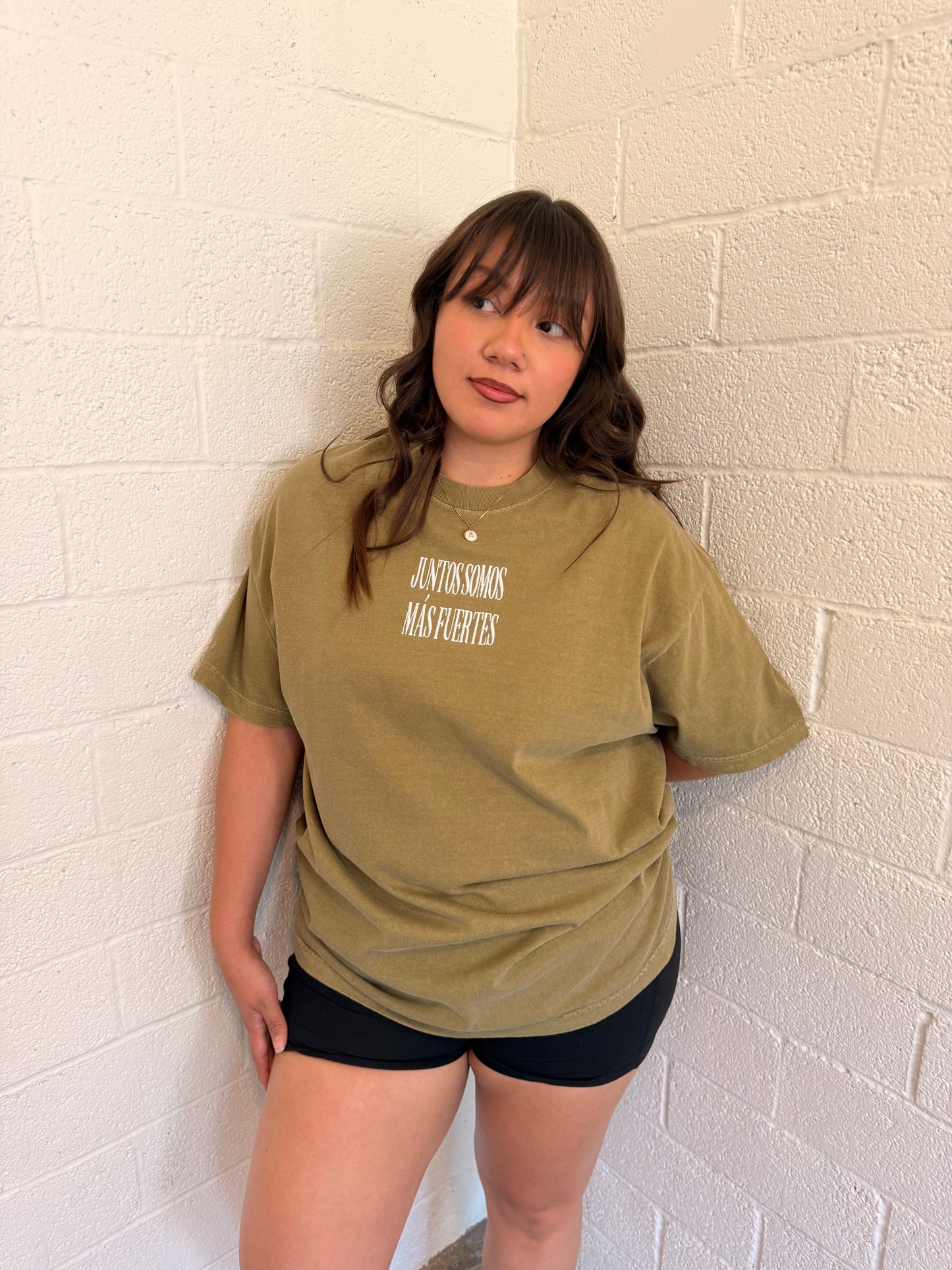 'Juntos Somos Más Fuertes' Shirt